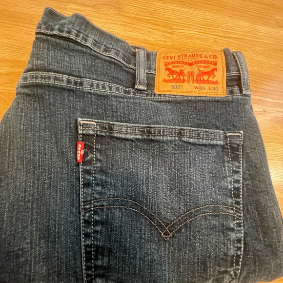 Men’s Dark Blue Levi’s W40/ L30 jeans - Picture 8 of 8